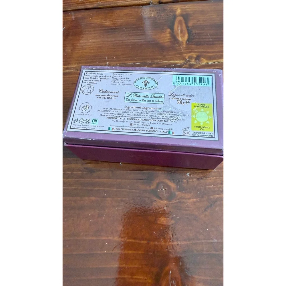 Gentlemans Soap Cedar Wood Scented Soap Made in Tuscany Italy 10.5 oz 300g